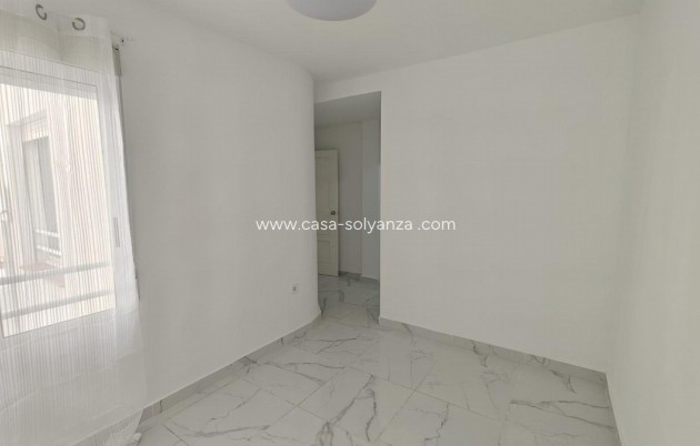 Wiederverkauf - Wohnung - Torrevieja - Torrevieja Centro