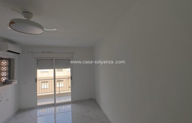 Wiederverkauf - Wohnung - Torrevieja - Torrevieja Centro