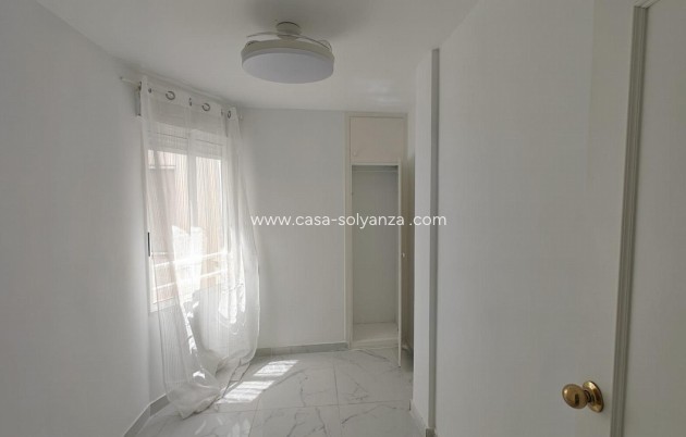 Wiederverkauf - Wohnung - Torrevieja - Torrevieja Centro