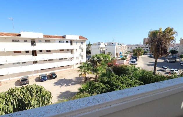 Resale - Apartment / flat - Torrevieja - Estacion Autobuses