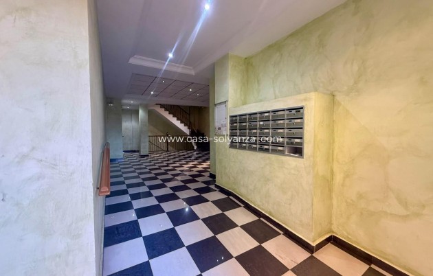 Revente - Appartement - Torrevieja - Center