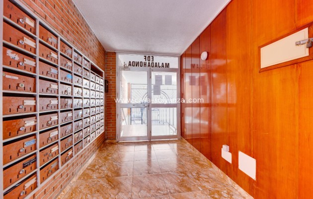 Wiederverkauf - Wohnung - Torrevieja - Playa del Acequión