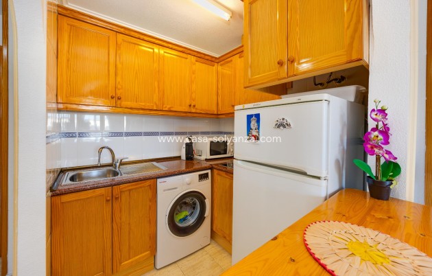 Wiederverkauf - Wohnung - Torrevieja - Playa del Acequión