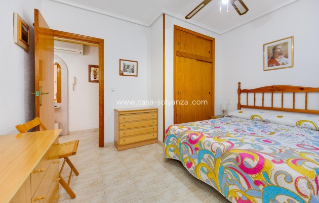 Wiederverkauf - Wohnung - Torrevieja - Playa del Acequión