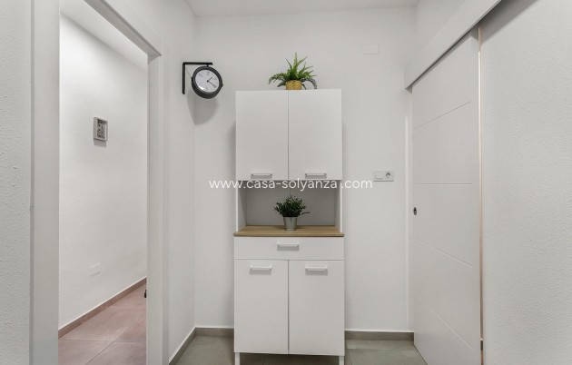 Reventa - Apartamento / piso - Torrevieja - Playa de los Locos