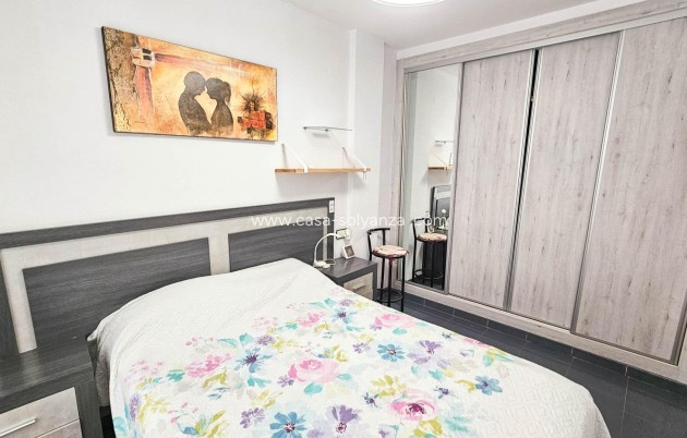 Resale - Apartment / flat - Torrevieja - PARQUE DE LAS NACIONES