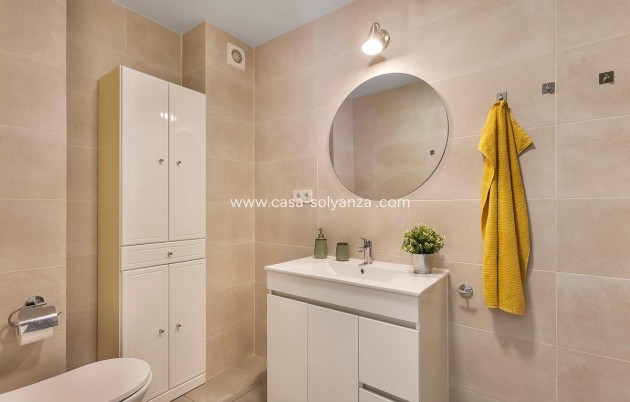 Herverkoop - Appartement / flat - Torrevieja - Playa de los Locos