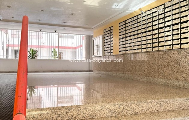 Reventa - Apartamento / piso - Torrevieja - Center