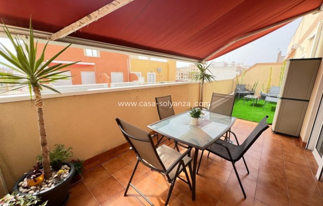 Resale - Apartment / flat - Torrevieja - Center