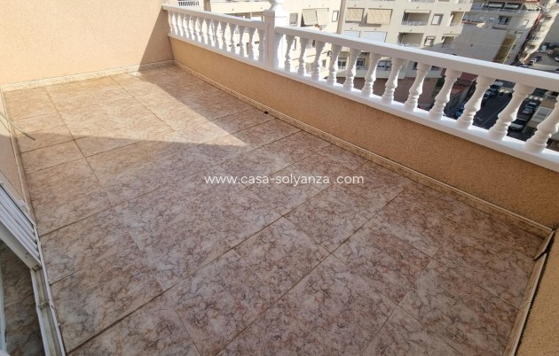 Resale - Apartment / flat - Torrevieja - Center