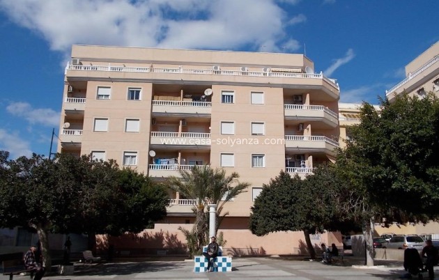 Resale - Apartment / flat - Torrevieja - Center