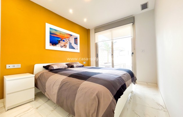 Reventa - Villa - Villamartin - Villamartín
