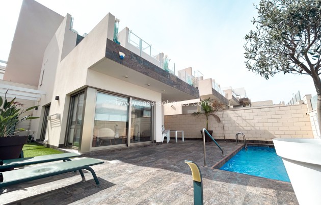 Reventa - Villa - Villamartin - Villamartín
