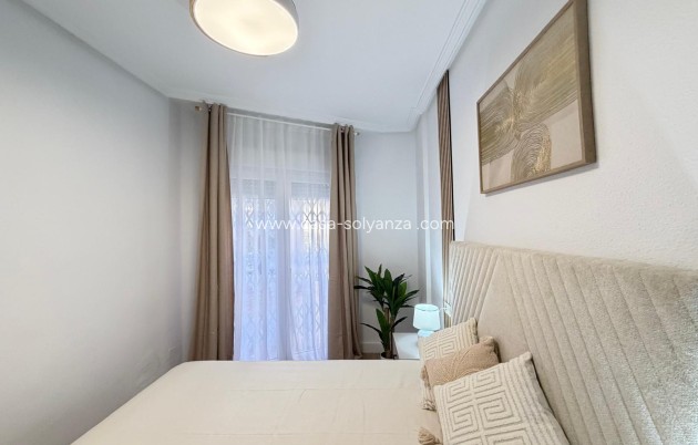 Wiederverkauf - Wohnung - Torrevieja - Playa de los Locos