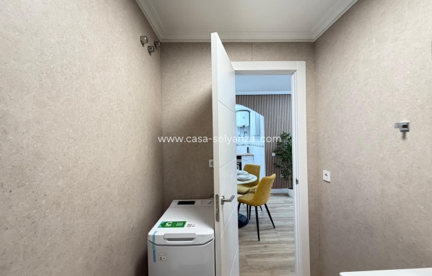 Wiederverkauf - Wohnung - Torrevieja - Playa de los Locos