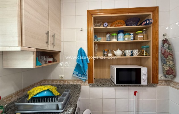 Herverkoop - Appartement / flat - Torrevieja - Playa de los Locos