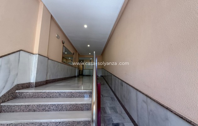 Herverkoop - Appartement / flat - Torrevieja - Playa de los Locos