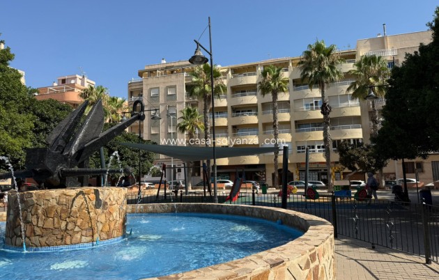 Herverkoop - Appartement / flat - Torrevieja - Playa de los Locos