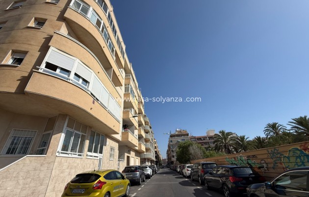 Herverkoop - Appartement / flat - Torrevieja - Playa de los Locos