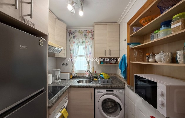 Herverkoop - Appartement / flat - Torrevieja - Playa de los Locos