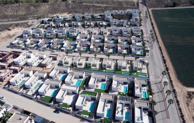 Obra nueva - Villa - Algorfa - La Finca Golf Resort