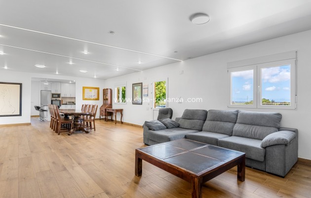 Reventa - Villa - Los Montesinos