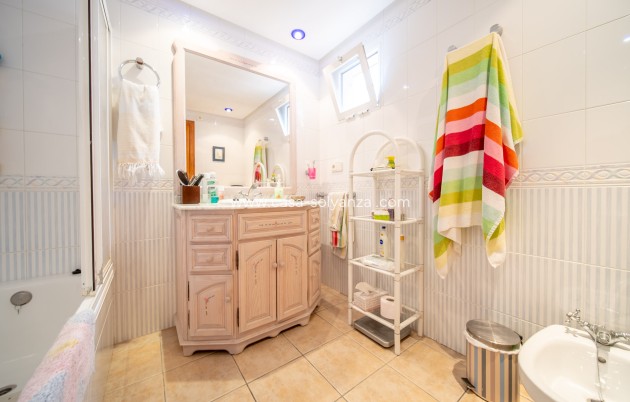 Wiederverkauf - Villa - Torrevieja - Torreblanca
