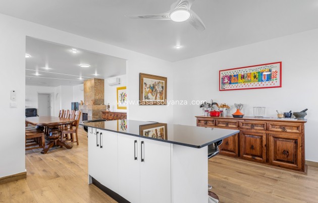 Reventa - Villa - Los Montesinos