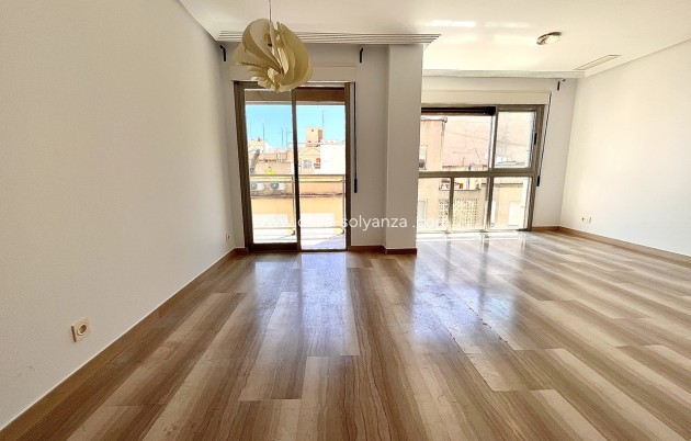 Resale - Apartment / flat - Santa Pola - Costa Blanca