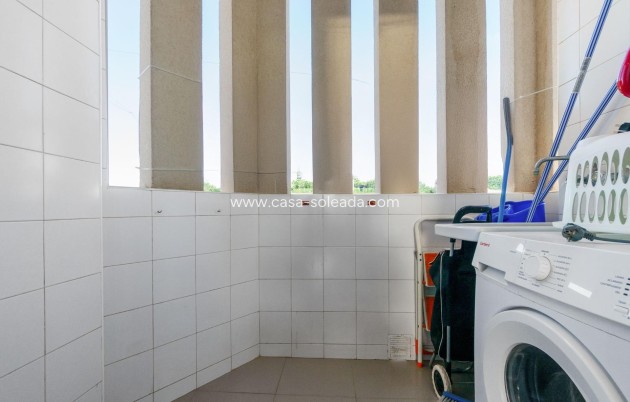 Resale - Apartment / flat - Orihuela Costa - Campoamor