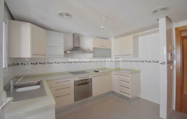 Resale - Apartment / flat - Torrevieja - Centro - Muelle Pesquero