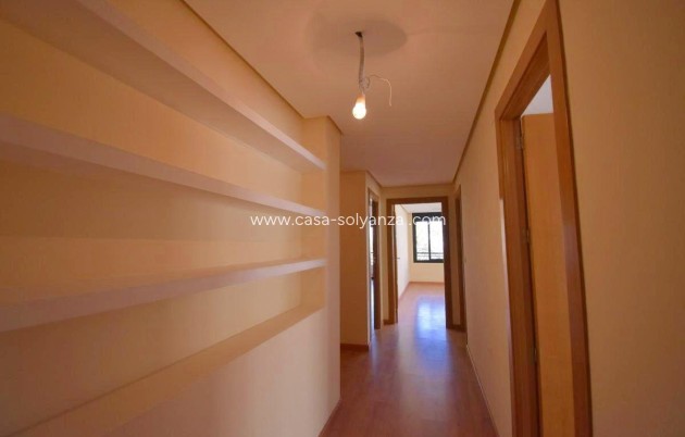 Resale - Apartment / flat - Torrevieja - Centro - Muelle Pesquero