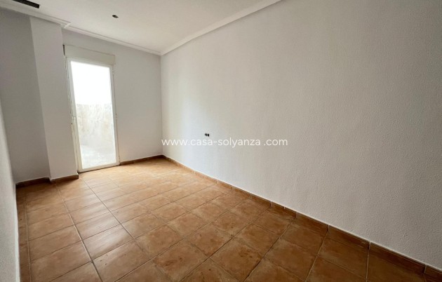 Resale - Apartment / flat - Catral - Comunidad Valenciana