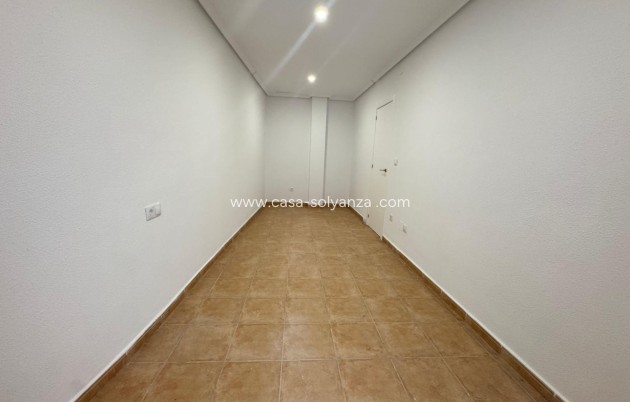 Resale - Apartment / flat - Catral - Comunidad Valenciana