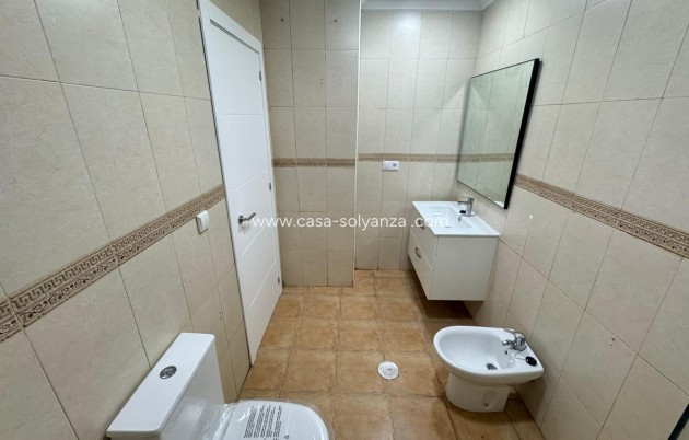 Resale - Apartment / flat - Catral - Comunidad Valenciana