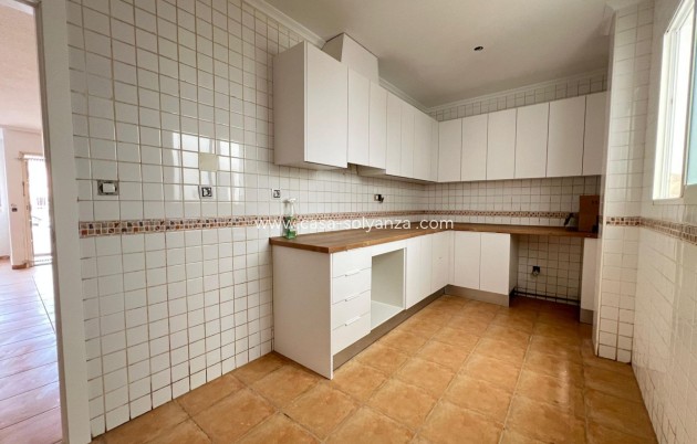 Resale - Apartment / flat - Catral - Comunidad Valenciana