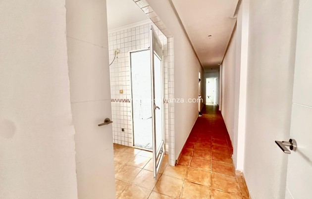 Resale - Apartment / flat - Catral - Comunidad Valenciana