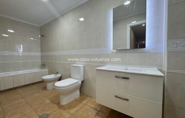 Resale - Apartment / flat - Catral - Comunidad Valenciana