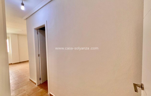 Resale - Apartment / flat - Catral - Comunidad Valenciana