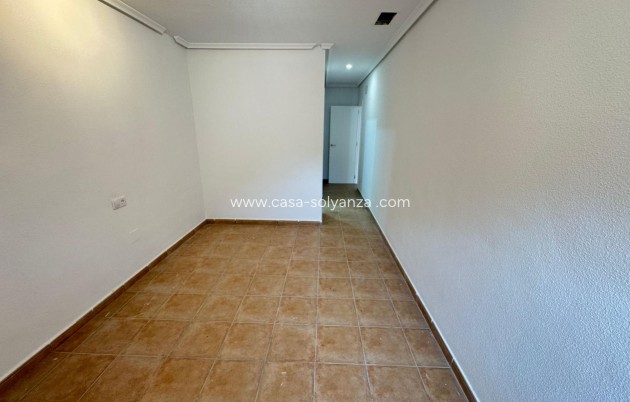 Resale - Apartment / flat - Catral - Comunidad Valenciana