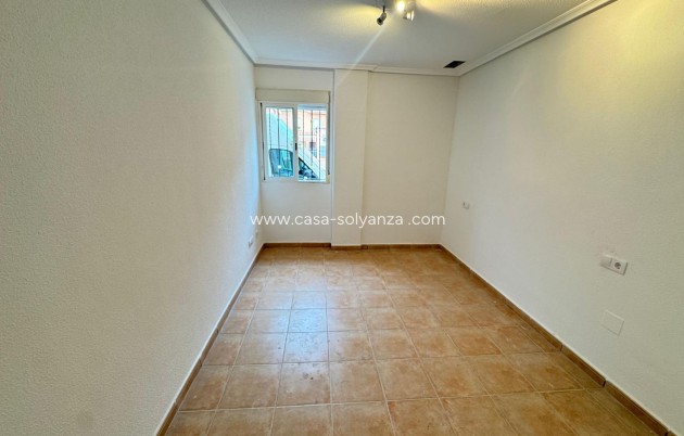 Resale - Apartment / flat - Catral - Comunidad Valenciana