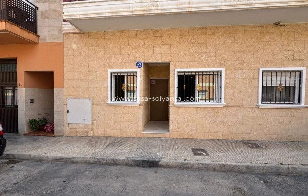 Resale - Apartment / flat - Catral - Comunidad Valenciana