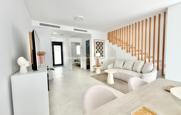 Nouvelle construction - Maison de ville - Cox - San Fernando