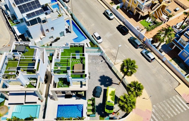 Resale - Villa - Cabo Roig - Costa Blanca