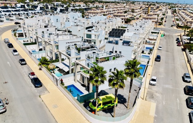 Resale - Villa - Cabo Roig - Costa Blanca