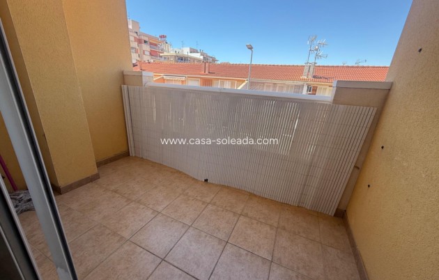 Reventa - Apartamento / piso - Torrevieja - Playa De Los Naufragos