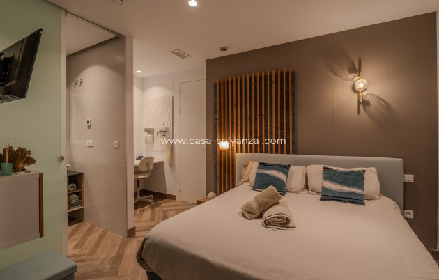 Resale - Villa - Orihuela Costa - Las Colinas Golf Resort