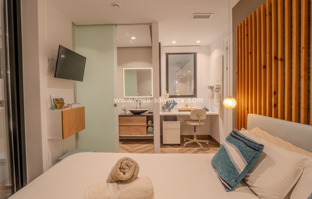 Resale - Villa - Orihuela Costa - Las Colinas Golf Resort