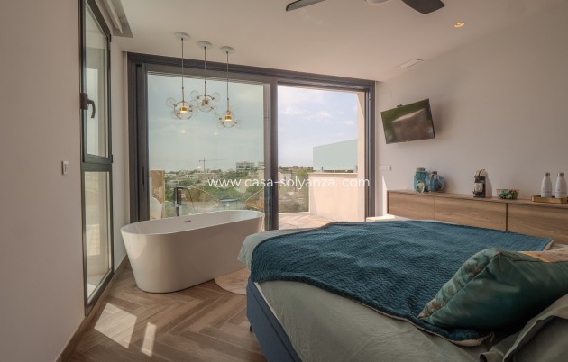 Resale - Villa - Orihuela Costa - Las Colinas Golf Resort