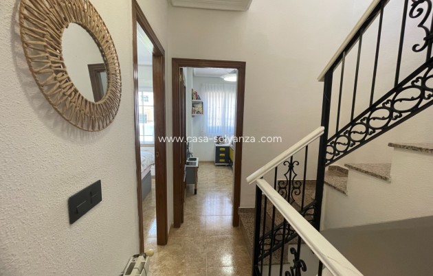 Resale - Villa - Orihuela Costa - Villamartín